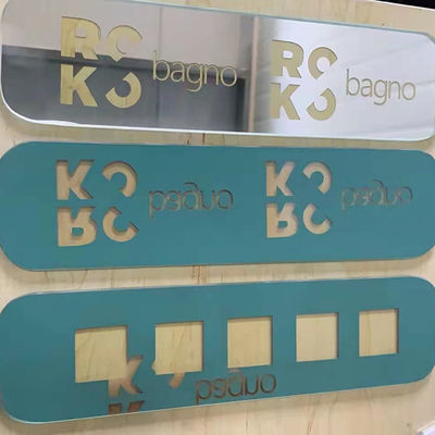 Pedido personalizado Máquina de gravura universal para vidro congelado em banheiro inteligente