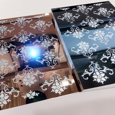 Máquina de gravação a laser de fibra para espelho de banheiro inteligente